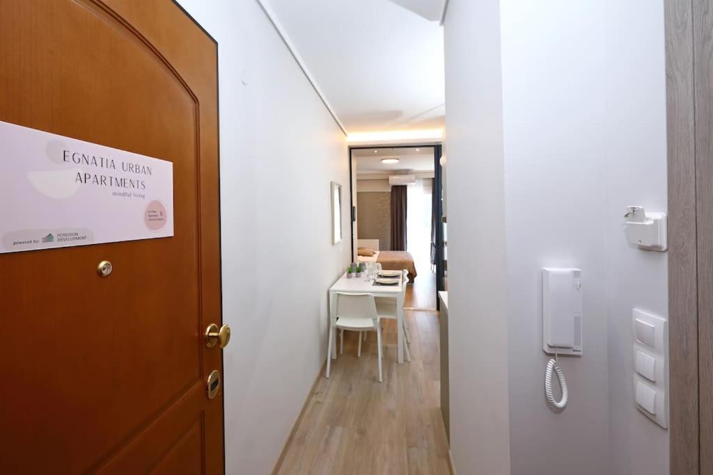 Egnatia Downtown, Urban Apartments B Thessaloniki Buitenkant foto