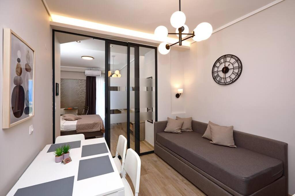 Egnatia Downtown, Urban Apartments B Thessaloniki Buitenkant foto