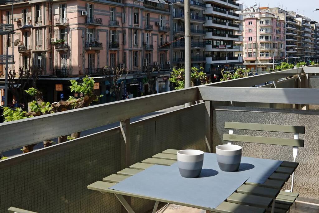 Egnatia Downtown, Urban Apartments B Thessaloniki Buitenkant foto
