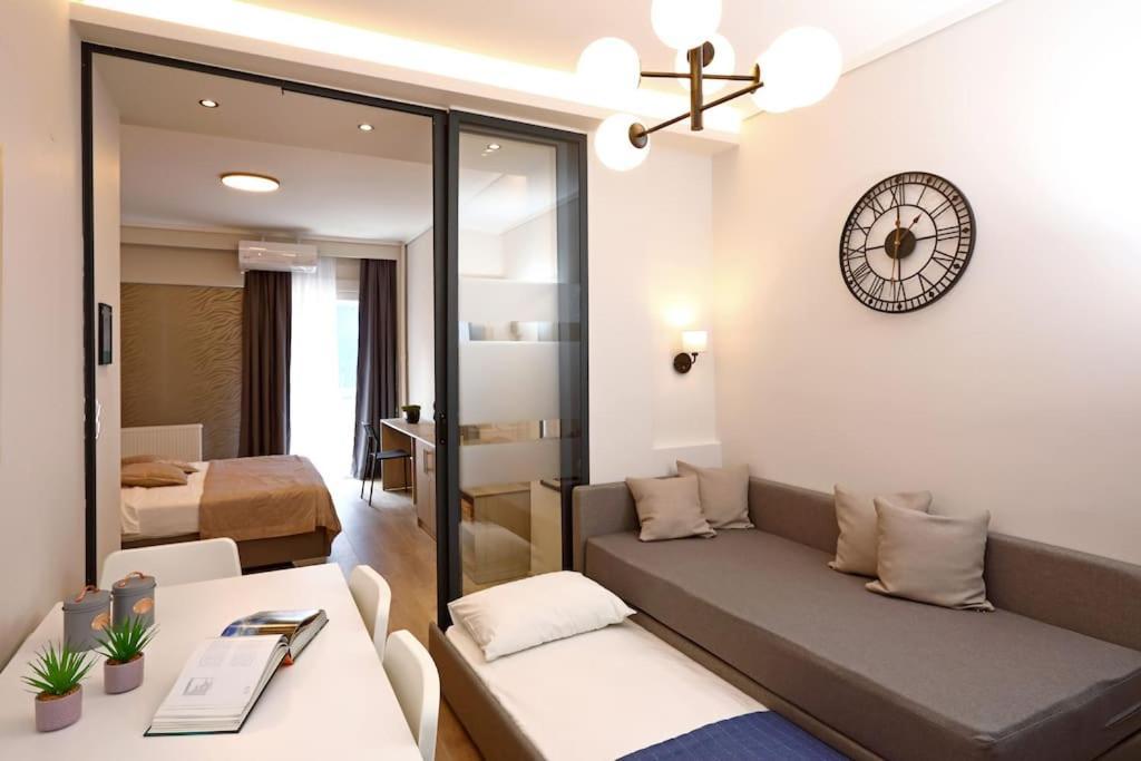 Egnatia Downtown, Urban Apartments B Thessaloniki Buitenkant foto
